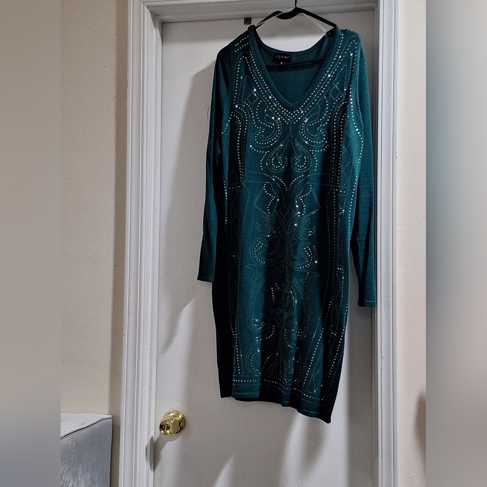 Emerald Dress 2X Women (runs small)